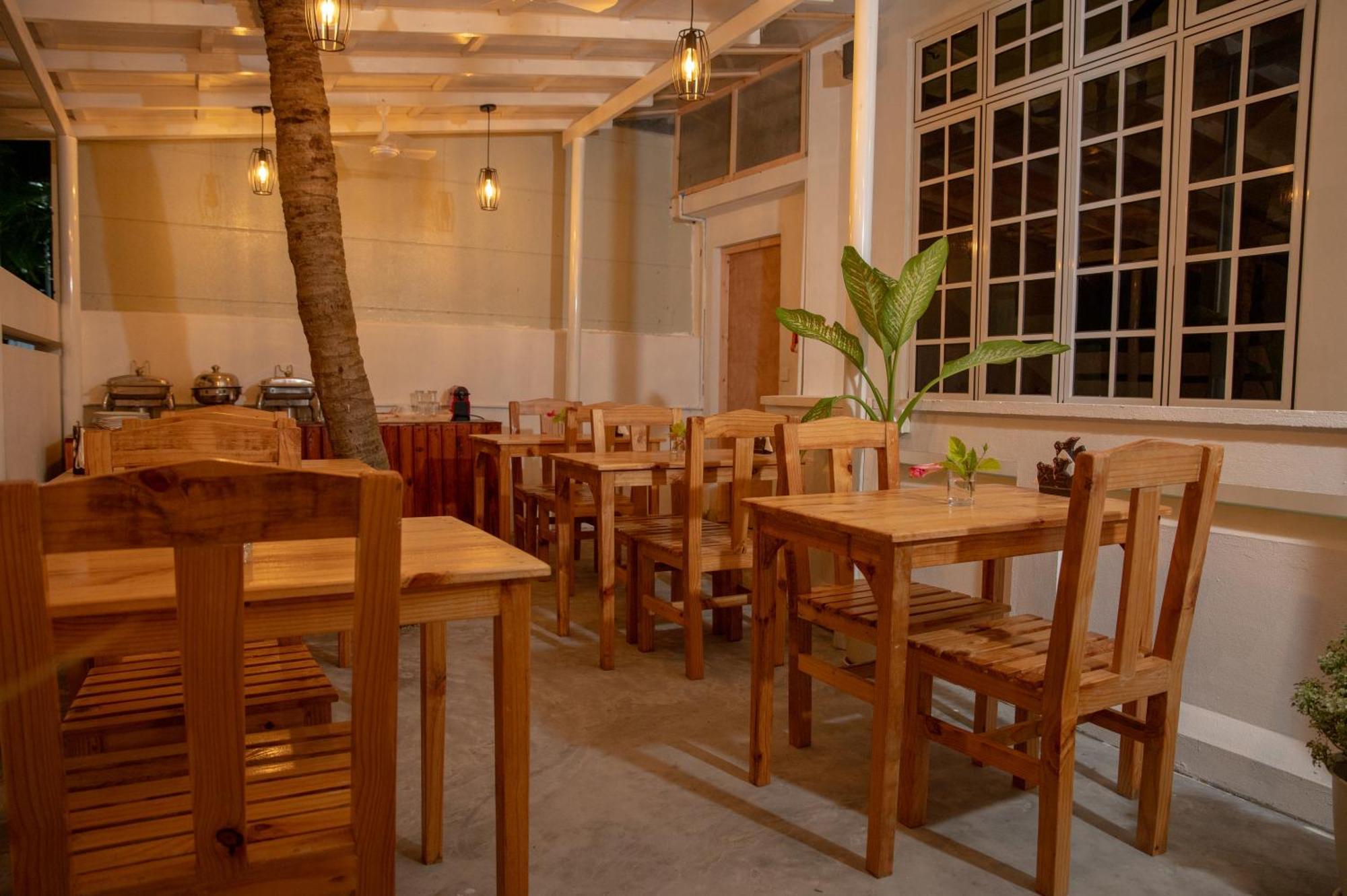 Biosphere Inn Dharavandhoo Buitenkant foto